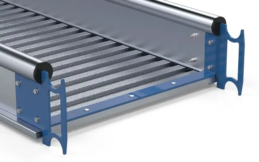 Detalle del gancho de conexión de una pasarela de aluminio